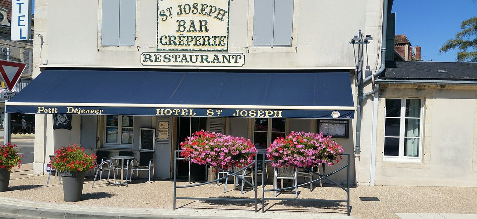 Hotel Saint Joseph near Bourges