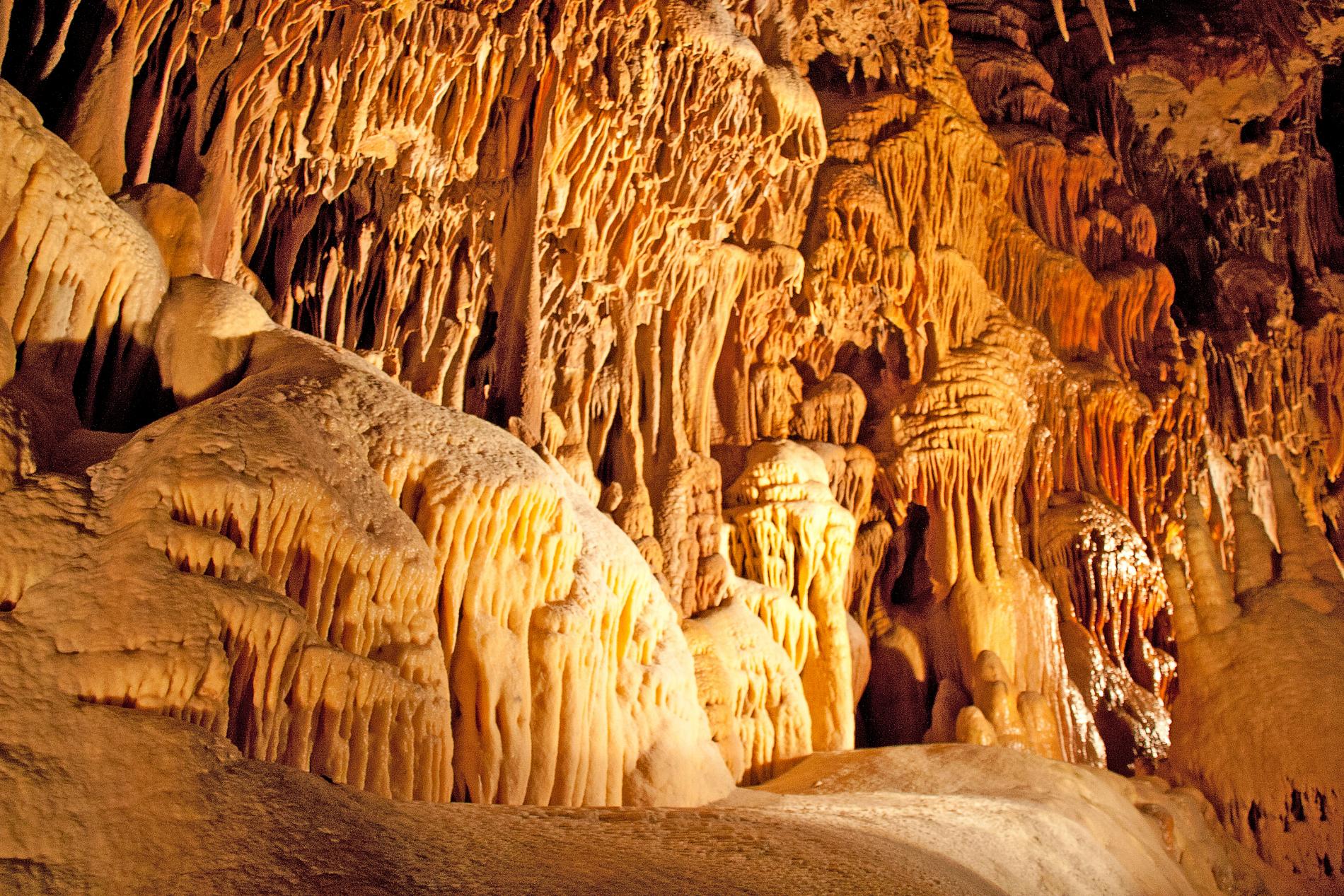 Dargilan cave