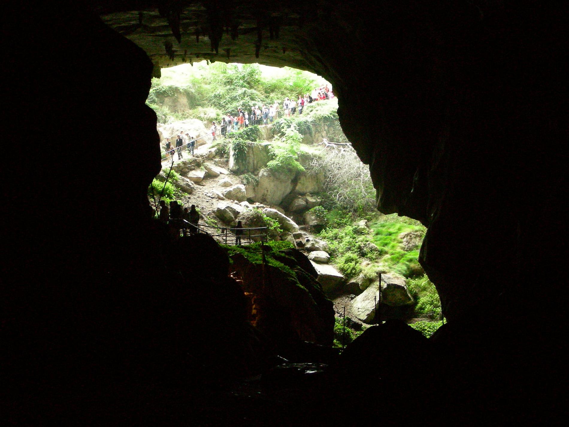 The Lombrive cave