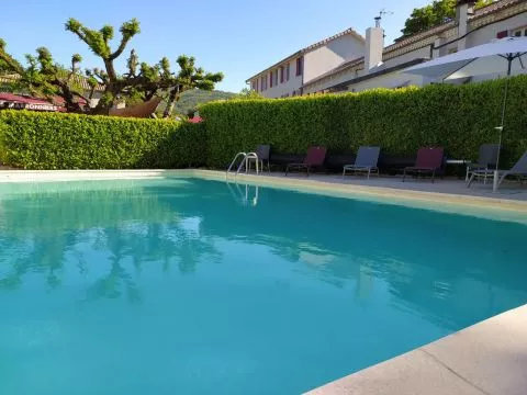 PISCINE & ACTIVITES
