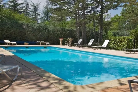 image Heated swimming Pool