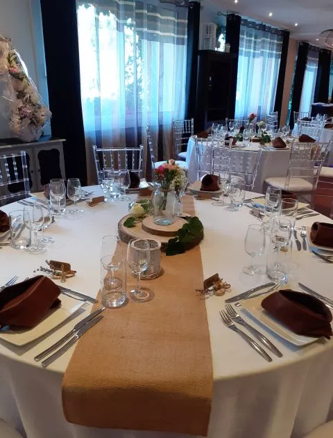 image Logis Hôtel la Maison Carrée Rest. O'Carré d'Art