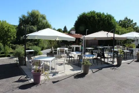 image Logis Hôtel la Maison Carrée Rest. O'Carré d'Art