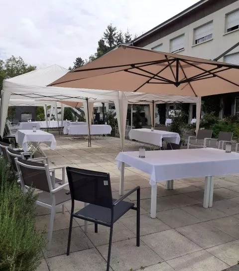 image Logis Hôtel la Maison Carrée Rest. O'Carré d'Art