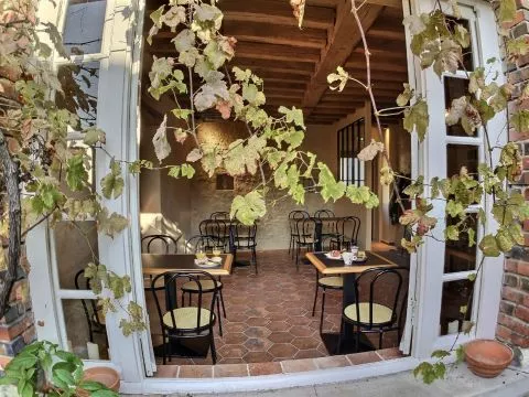 image Logis H么tel du Cygne