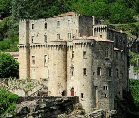 LARGENTIERE & SOUTHERN ARDÈCHE
