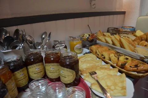 Petit déjeuner buffet