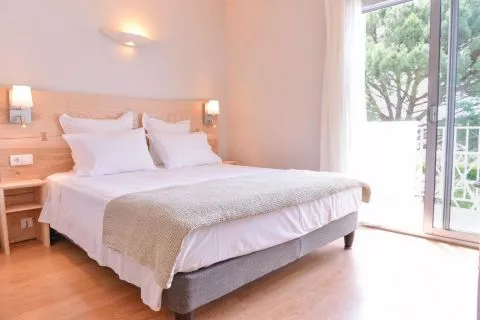 image Logis Hôtel Le Chene Vert