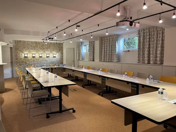 image  Seminar packages