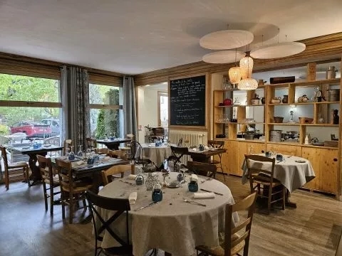 Restaurant avec terrasse