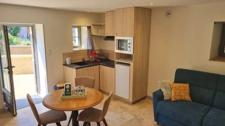 image  LOCATION POSSIBLE EN HIVER SANS LES SERVICES HOTELIERS ET RESTAURATION