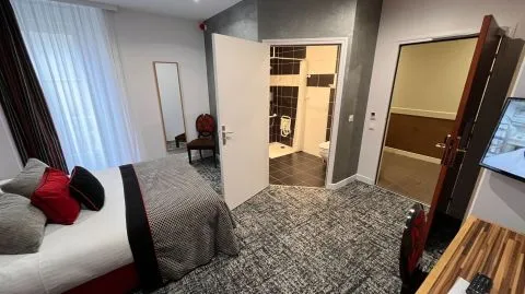 image Logis Hôtel Le Christina