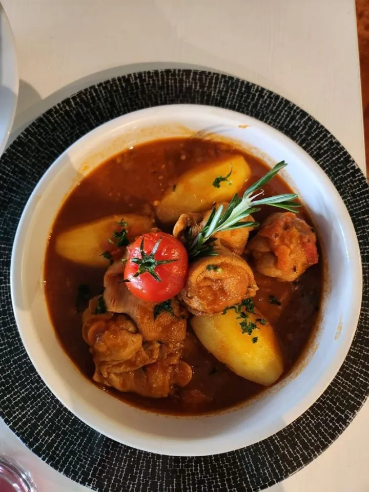   Plats de R&eacute;sistance