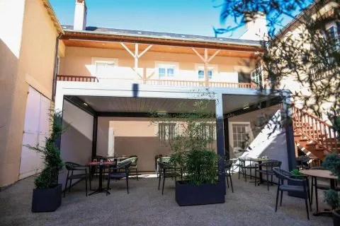 imageHôtel de charme aux beaux volumes