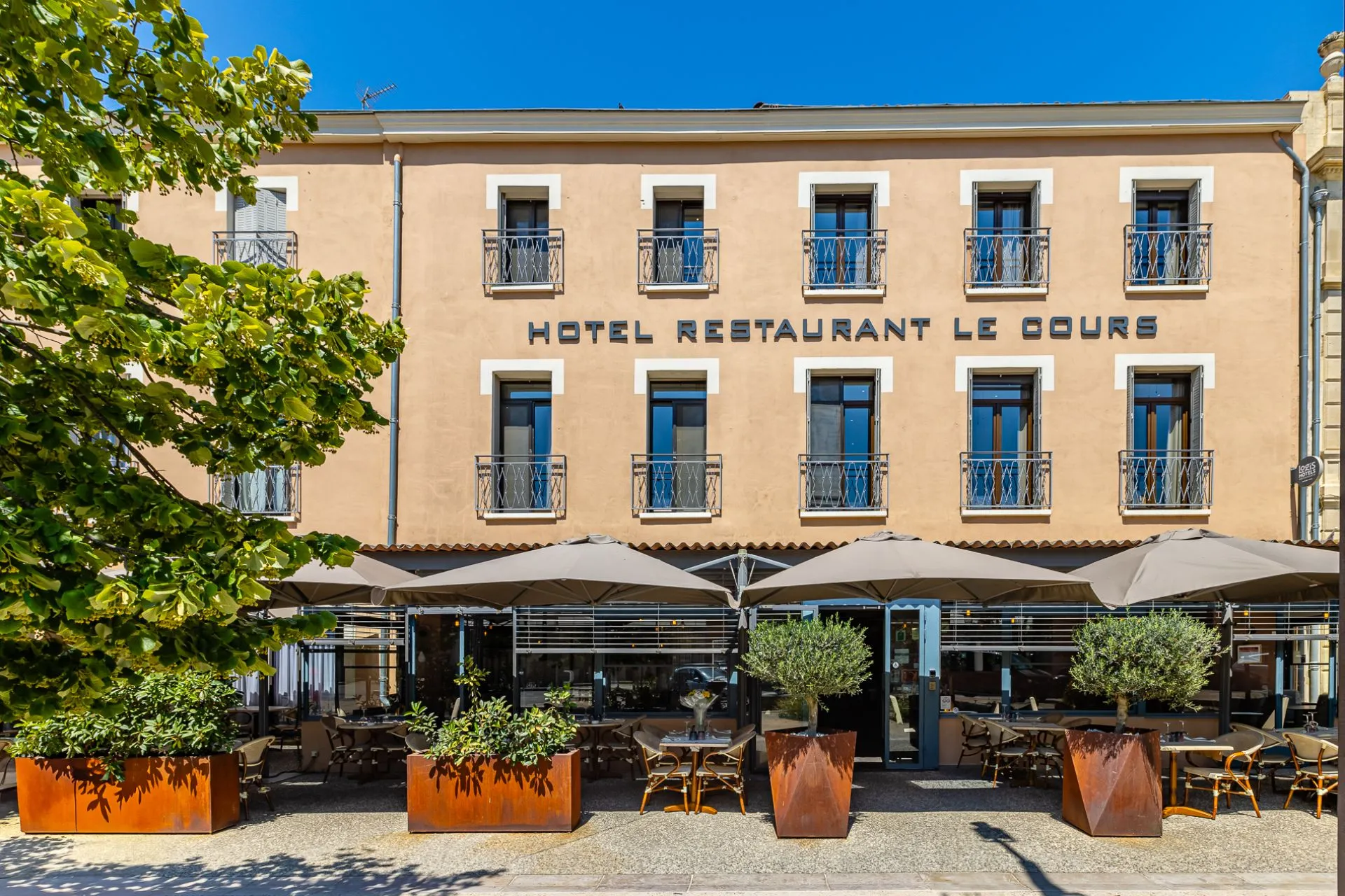 Hôtel Le Cours ***