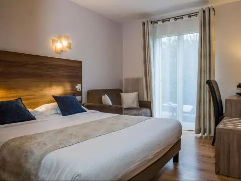 image Logis Hôtel Le Petit Casset