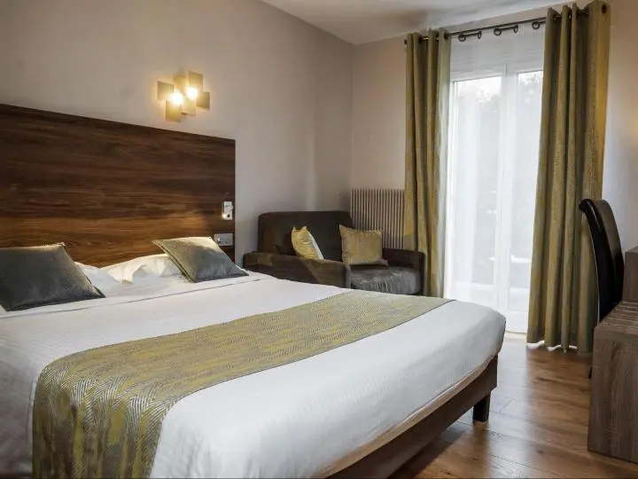 image image Logis Hôtel Le Petit Casset