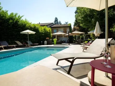 image Logis Hôtel Le Petit Casset