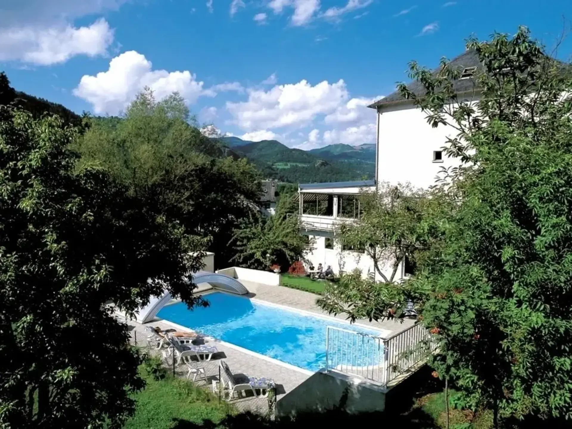 Hôtel Bel Horizon in Vic-sur-Cère, France