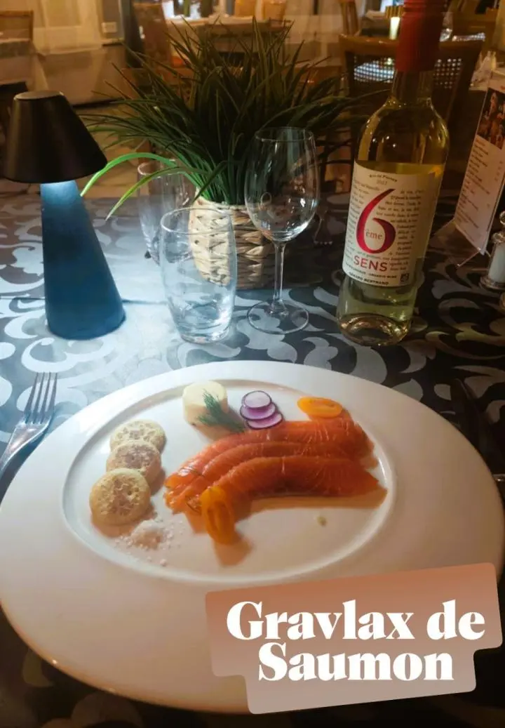   Les entrées et plats à la carte