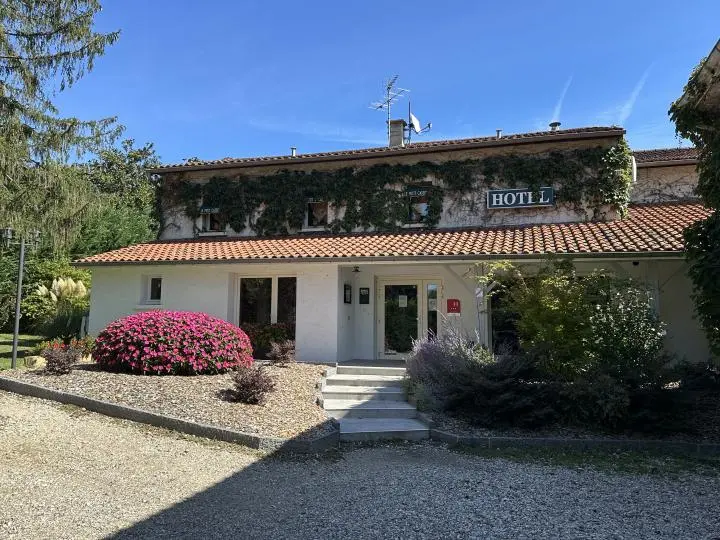 image image Logis Hôtel Le Petit Casset