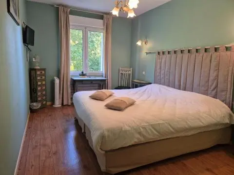 image Chambres de charme avec vue sur le jardin