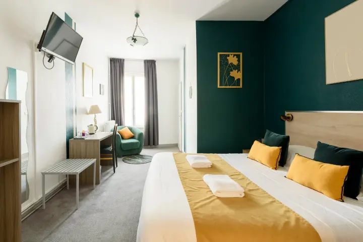 image Séjournez à l’Hôtel de France dans des chambres tout confort