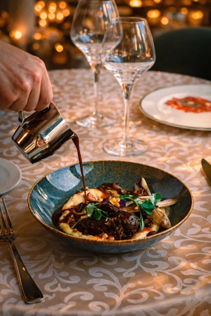   banquets festive and associative meals