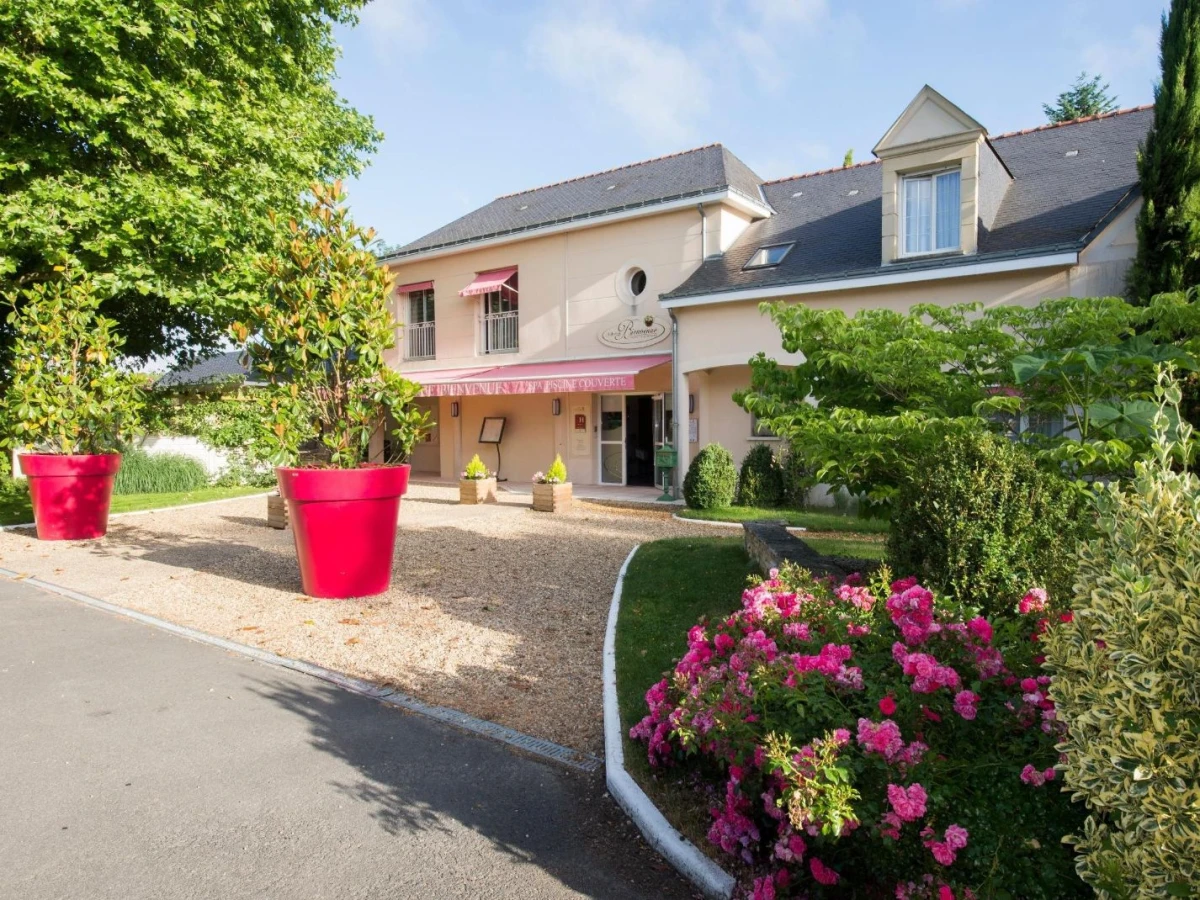 Logis Auberge Bienvenue in Doué-la-Fontaine, France