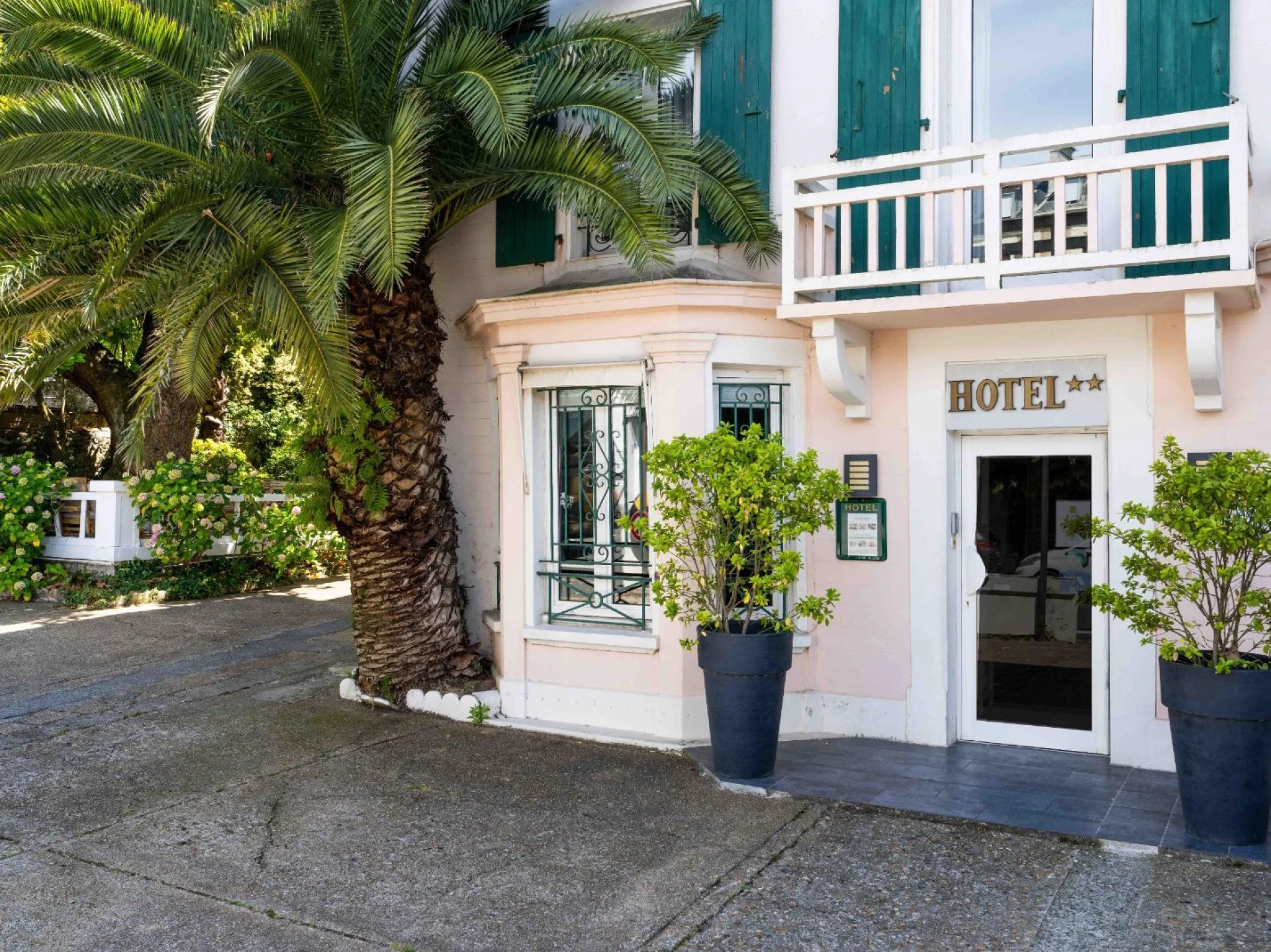 Hotel Val Flores